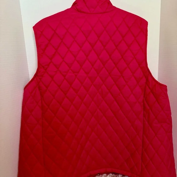 Vibrant Pink Quilted Vest - Picture 2 of 3